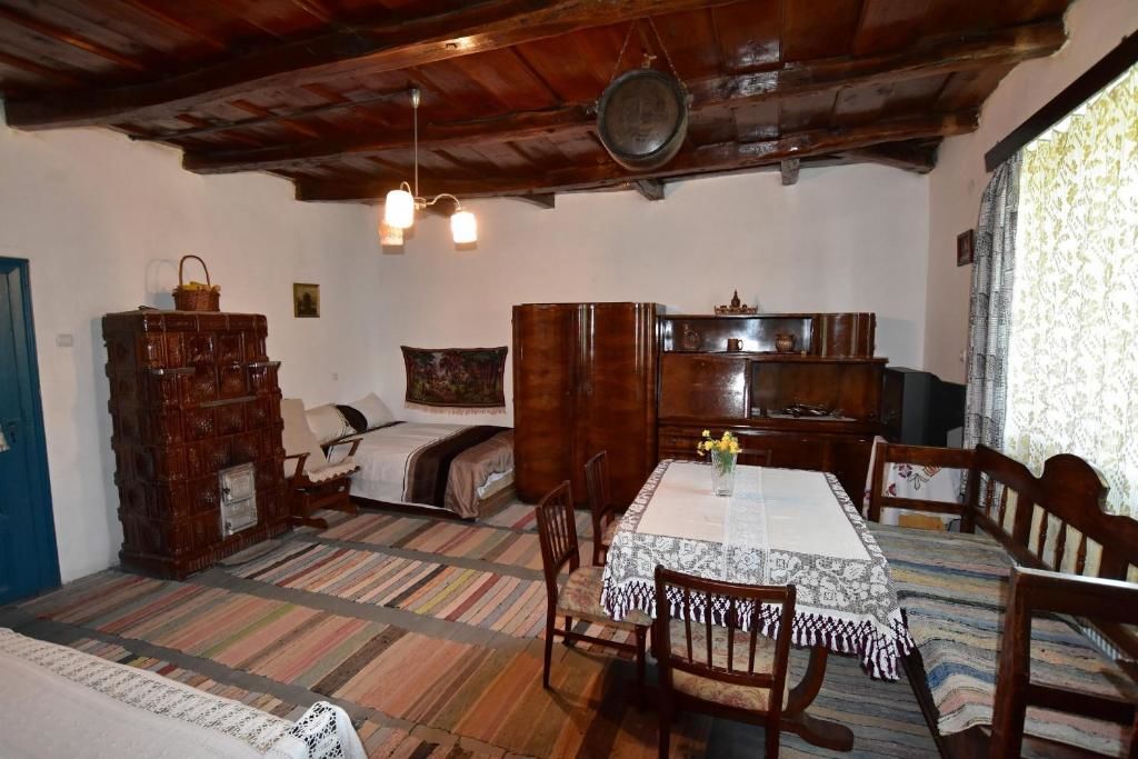 Гостевой дом Casa Traditionala Ardeleana Mădăras-53